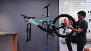 Viel Zu Tun Erstmontage Von Neuradern Der Radladen Bamberg In Bewegung Episode 1 Youtube