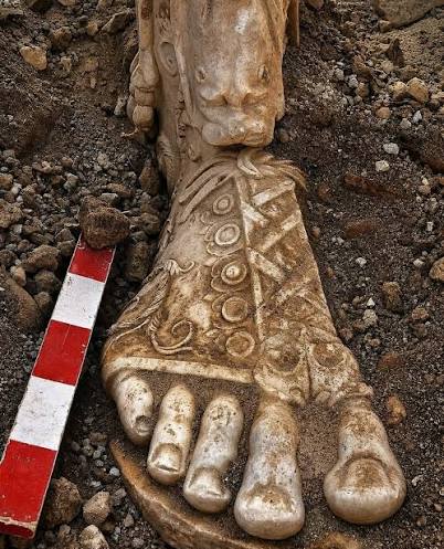 Lower part of a leg and foot with sandal of the over life size statue of  Roman emperor Marcus Aurelius(reign 161-180 A.D.) found at  Sagalᴀssos,Turkey in 2008.