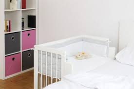 Das Ideale Beistellbett Fur Das Beliebte Ikea Malm Bett Das Solide Baby Bett Ist Hohenverstellbar Und Passt So Beistellbett Beistellbett Baby Ikea Malm Bett