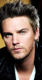 Riley Smith Actor Eight Legged Freaks Riley Smith Is An Immensely Talented Actor Whose Body Of Work Comes To Life American Actors Actors Actors Actresses