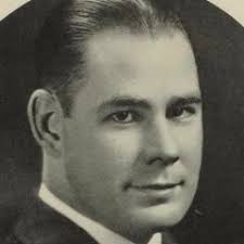 Danielle Pieroni (@dee_roni)