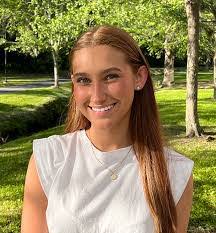 Jennifer Larrick's Instagram, Twitter & Facebook