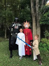 Posted by maggie at 5:21 pm labels: 27 Family Halloween Costume Ideas You Have To See To Believe