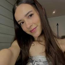 karla Espinosa. (@karladeArrobo)