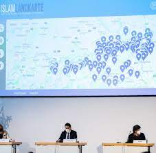 Eine erstmals erstellte „landkarte des politischen islam in österreich soll der sachlichen und kritischen auseinandersetzung mit muslimischen vereinen und moscheen dienen, so der vorsitzende. Lra8ko3lx3jzmm
