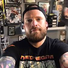 Simon Easton (@simoneastonart) • Threads, Say more