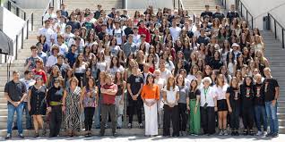 El destacado director rumano Radu Jude visita el ramo Contemporary Cinema -  Facultad de Comunicaciones