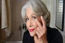 Pamela Shinnick's Instagram, Twitter & Facebook