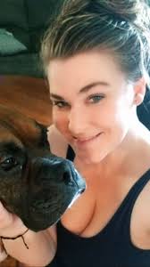 Miniature pinschers do not like photo shoots