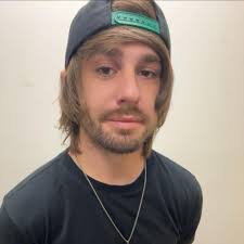 current list of weed pen names: pennifer lopez john f pennedy penjamin  franklin the penver nuggets obi wan penobi pendrick lamar penzel washington  pen affleck kevin cart penny & the jets eric