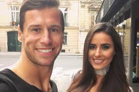 Grzegorz krychowiak występuje na pozycji pomocnika. Grzegorz Krychowiak I Celia Jaunat Czesto Wrzucaja Odwazne Zdjecia Jednak Nagi Pilkarz W Wannie To Cos Czego Naprawde Sie Nie Spodziewalismy