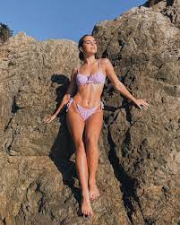 Addison Rae Figure - Physique