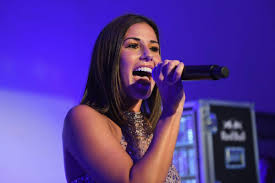 Sarah lombardi und ihr freund julian büscher wollen heiraten. Sarah Lombardi Und Julian Buscher Sind Verlobt