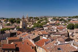 Par cet investissement, eiffage immobilier souhaite développer son offre de solutions intelligentes et connectées. Agence Immobiliere Salon De Provence Center Immo Concept Bouches Du Rhone 13 Magazine Immobilier Marseille E Mmobilier Com