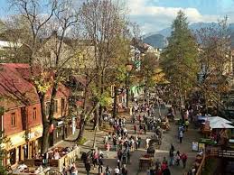 Nie znaczy to jednak, że nie można zdecydować się na wynajęcie apartamentu lub domu w najbliższej okolicy. Discover Zakopane A Travel Guide To Zakopane The Tatras Since 2003
