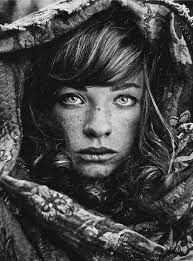 Pin By Ashley King On The Re Pin Exchange Black And White Portraits Portrait Photography Portrait