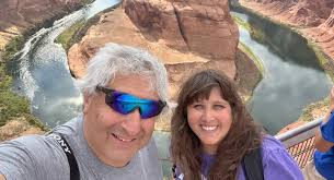 volando, un murciélago se le mete en la boca a una mujer en AZ