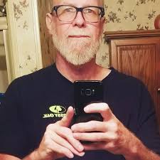 If you were born in or before the 70s, give me a hi 👋