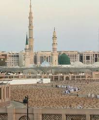 Pin By Cheikh On Khanghe Refaiya Baroda Medina Mosque Mekkah Masjid Al Haram
