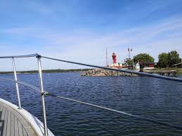 Högsommarvärme, sol och bad i öregrund. Batcharter Oregrund Facebook