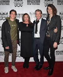 Jul 8, 2020 9:00 am ·. Pierce Brosnan And His Wife Are True Relationship Goals Bored Panda