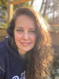 Kristin Conant's Instagram, Twitter & Facebook