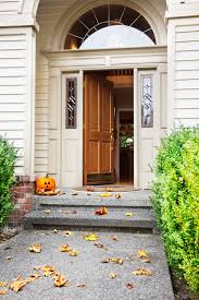 Every year, untold numbers of drivers either lose their car keys or lock them inside their cars. Am I Covered If I Leave My Front Door Unlocked A Win Insurance