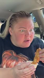 SAUCE #trailertrashtammy #chelcielynn #fyp #foryoupage #raisingcanes  #mukbang #foryou #drivethru #sauce #TAMMY @Chelcie Lynn