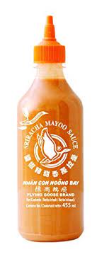 We like the fruity heat of sriracha, but if you have a different favorite hot sauce, go right ahead. Flying Goose Sriracha Mayoo Sauce Mayonnaise Leicht Scharf Orange Kappe Wurzsauce Aus Thailand 1er Pack 1 X 455 Ml Amazon De Beauty