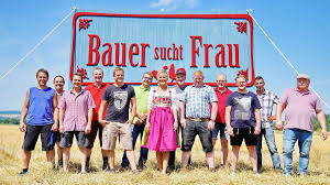 Moderiert wird die sendung seit 2014 von arabella kiesbauer. Bauer Sucht Frau Was Ist Aus Den Teilnehmern Geworden Tv