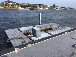 5 5m Boat Lift Air Berth And Pontoon Brackets Must Sell 2750 Boat Lift Pontoon Power Boats