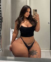 Gracie Bon BBW rides dildo amateur porn