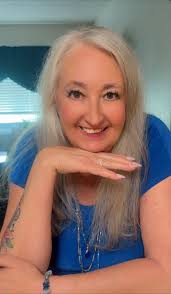 GOOD MORNING BEAUTIFUL LADIES 😚 and enjoy your week it's almost NEW YEAR  SMILE