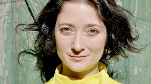 Carrie Becker (Soprano)