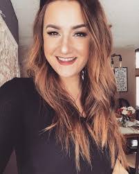 Ashley Lunsford's Instagram, Twitter & Facebook