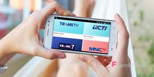 Ketika mereka merasa jenuh saat harus berhadapan dengan pekerjaan di depan laptop atau komputer, tak ada salahnya jika mereka menonton tv barang sejenak untuk merefresh pikiran. 7 Aplikasi Nonton Tv Gratis Terbaik Untuk Android