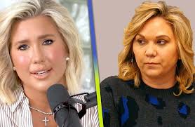 The moment Julie stepped out in Lilywhite for the first time 💫