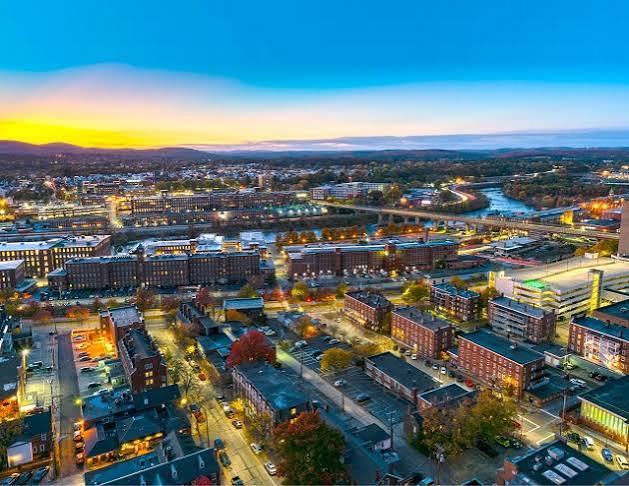 New Hampshire Housing Market Forecast 2026: Home Prices, Inventory Trends & What Buyers and Sellers Should Expect