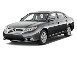 This comparison will highlight key differences between the two siblings such as the performance data of the engines. 2011 Toyota Avalon Vs 2011 Toyota Camry The Car Connection