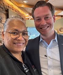 Heather Landreth's Instagram, Twitter & Facebook