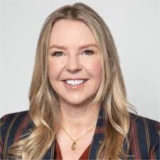 Susan Verville's Instagram, Twitter & Facebook