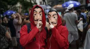 The resulting lockdown required productions to work harder to ensure internet users don't wait as long. Die Neue Serie Der Macher Von La Casa De Papel Explodiert In Nur Drei Tagen