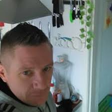 Stream Lee Birkett music