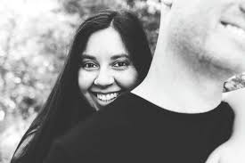 Murder-themed engagement photo shoot kills stereotypes, Texas couple says