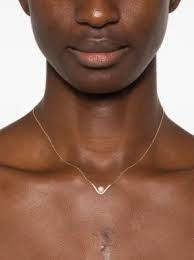 Colliers délicats pour femme