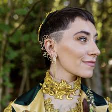 QAM 2024 Bios — QUEER