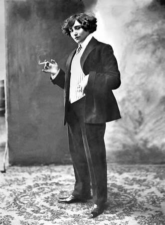 Colette in a tuxedo in the 1910s