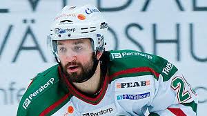 Poängkungen lämnar Rögle