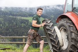 Mit dem ursprungsformat 'bauer sucht frau' hatte diese staffel wenig zu tun. Atv Oberkarntner Bei Bauer Sucht Frau Spittal