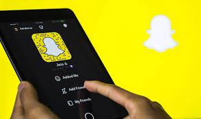 سناب شات ستطلق تطبيق الأندرويد لمنصتها بتصميم جديد في نهاية العام snapchat conversation snapchat android phone